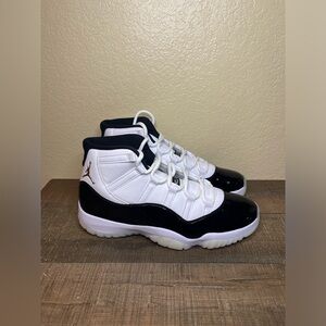Air Jordan 11 Retro “Gratitude Defining Moments”
- Size 12 Men.